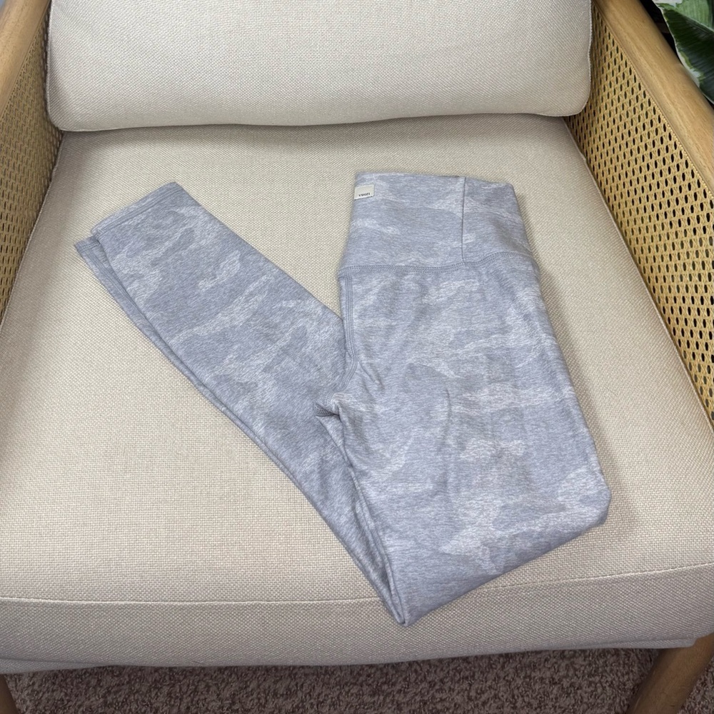 Vuori Clean Elevation Leggings 25" Size XS